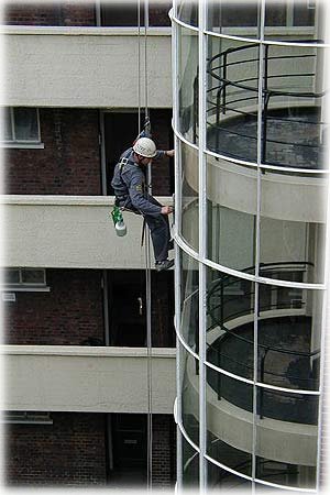 window cleaners in London